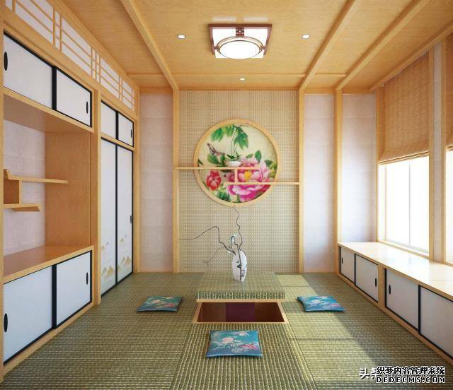 日本人吃饭都不穿鞋,若遇到臭脚怎么处理?看完不得不点赞